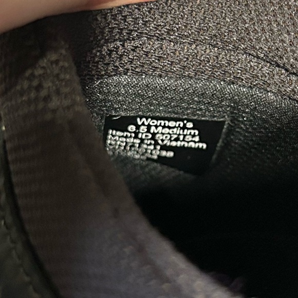 L.L. Bean Storm Chaser 5 Slip On Womens Boots Black Size 6.5 Waterproof - Picture 13 of 13